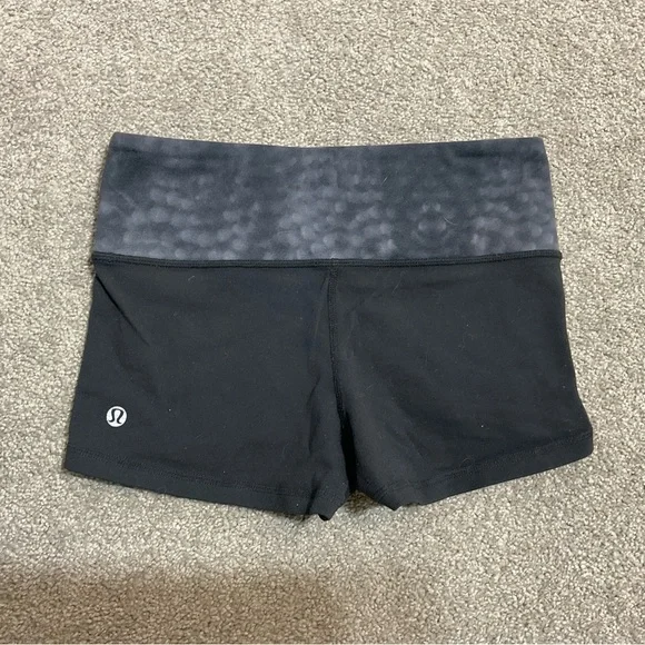 Lululemon Boogie Short *DenimSize 4 - Picture 6 of 7